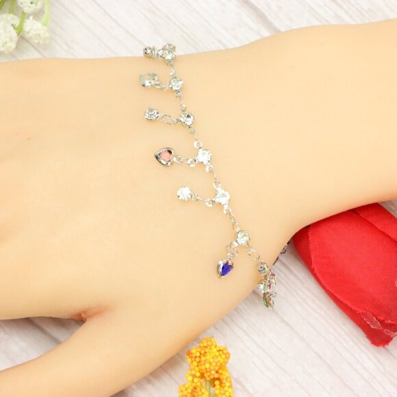 "Trendy Handmade Bracelet – A Thoughtful Gift for Girls & Women | UNVRC1320 - Picture 7 of 10